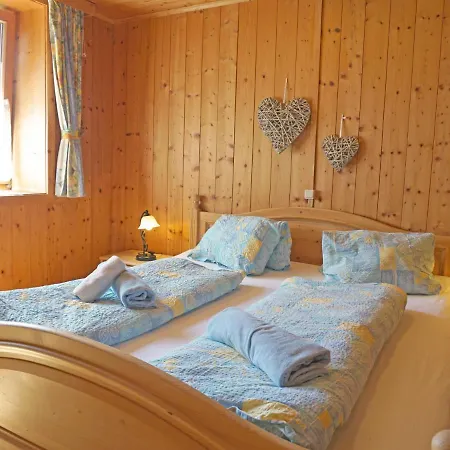 Helmreich-3 By Interhome *